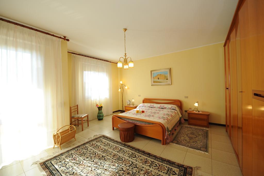B&B Su Fassoi Santa Giusta Oda fotoğraf
